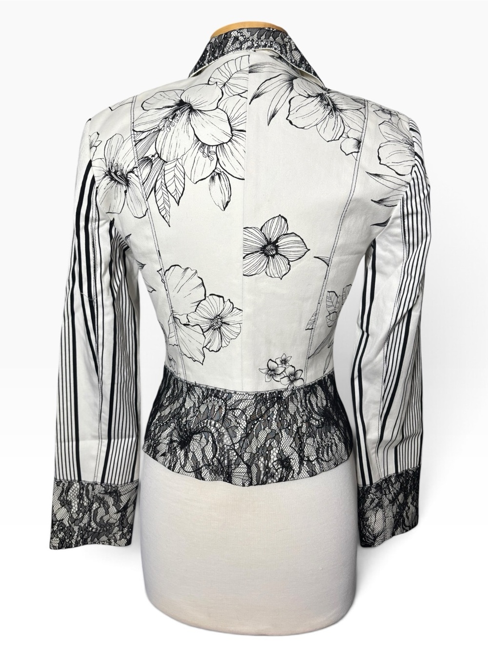 Alberto Makali Black & White Floral Lace Rhinestone Blazer Jacket Sz 6 - Picture 8 of 10